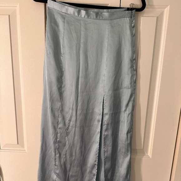 Blue skirt - Picture 1 of 6